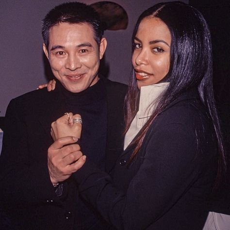 Aaliyah Romeo Must Die, Aaliyah Wallpaper, Romeo Must Die, Aaliyah Outfits, Rip Aaliyah, Celebrities Who Died, Aaliyah Pictures, Aaliyah Style, Jet Li