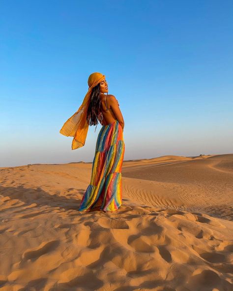 Arabian desert 📍#dubai #desert #sunset Sahara Desert Outfit Women, Sahara Desert Outfit, Desert Outfit, Sahara Desert, Morocco, Photography Poses, Black Women, Travel Inspiration, Photography