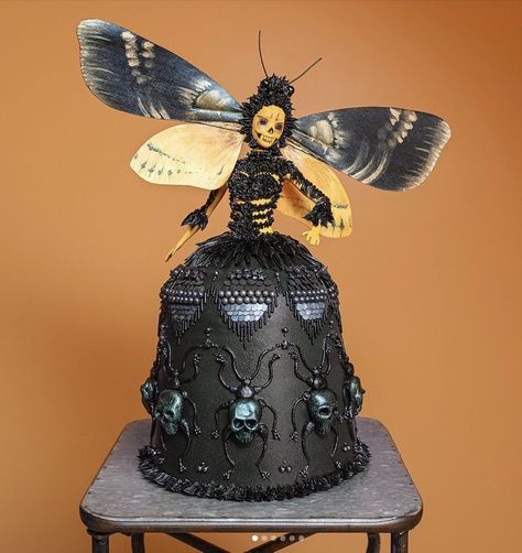 Halloween, Goth, Moth, Black Cake, Yellow, Skull Spiders, Beading, Sequins, Doll Cake, Wings, Pearls, Piping - @charrajf Goth Cakes, Goth Moth, Spider Cake, Cake Yellow, Black Cake, Halloween Goth, Halloween Baking, Creative Birthday Cakes, Fake Cake