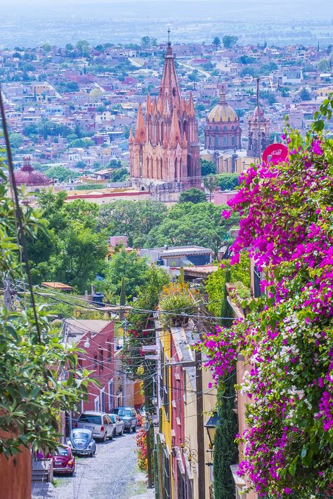 Pueblos Mágicos: 30 Magic Towns In Mexico Worth Visiting 2024 - Mexico Travel Blog Best Rooftop Bars, Visit Mexico, Cancun Mexico, Mexico Travel, Weekend Trips, World Heritage Sites, Best Hotels, Great Places, Travel Blog