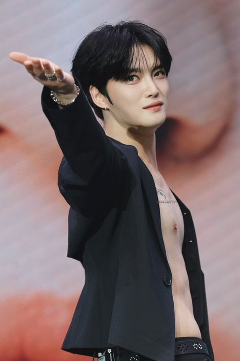 Ban Ryu, Jae Joong, Kim Jae Joong, Kim Jaejoong, Dungeon Master, Korean Men, Boyfriend Pictures, Korean Actors, Kpop Idol