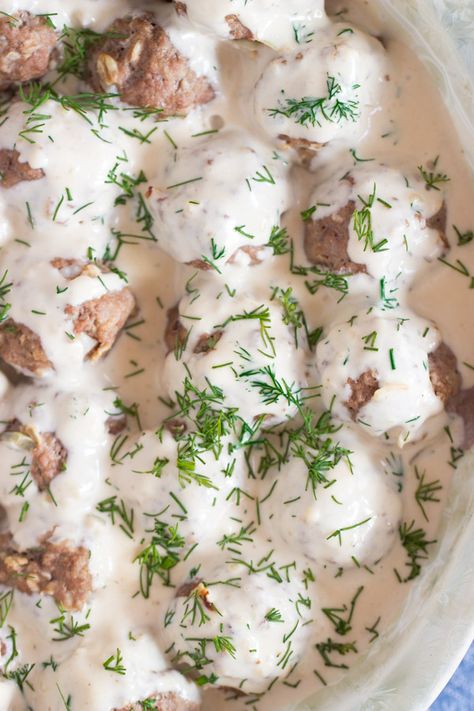 Easy Swedish Meatballs, Easy Swedish Meatball Recipe, Swedish Meatballs Crockpot, Swedish Meatballs Recipe, Easter Buffet, Swedish Meatballs Easy, Meatball Recipes Crockpot, Creamy Dill Sauce, Meatball Sauce