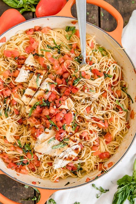 Bruschetta Pasta, Bruschetta Chicken Pasta, Bruschetta Chicken, Easy Weeknight Dinner, Think Food, Easy Weeknight, Recipes Chicken, Fresh Ingredients, Easy Pasta