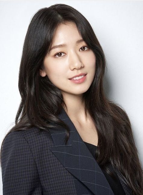 K Drama Actress, 35 Year Old Woman, Teacher Hair, Korean Student, Park Shin Hye, Korean Actresses, Actor Photo, Kdrama Actors, Korea Fashion