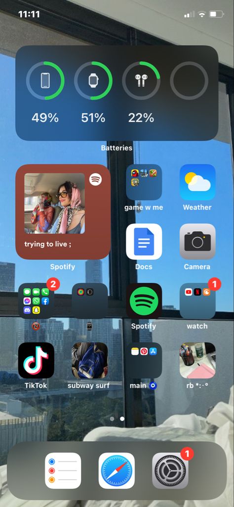 Ios 15 Organization, Whats On My Iphone Homescreen, Phone Homescreen Organization, Organize Phone Apps Iphone, App Layout Iphone Homescreen, Iphone Homescreen Organization Ideas, Iphone 7 Aesthetic, Ios 15 Ideas, Ios 16 Lock Screen Ideas