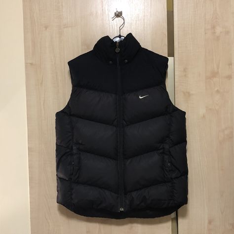 Nike Bodywarmer, Comfy Trendy Outfits, Swag Dress, Drippy Outfit, Pants Outfit Men, Hype Clothing, Flannel Fashion, Black Men Fashion Swag, Casual Outfit Inspiration