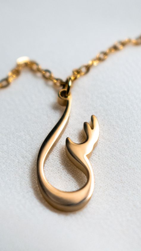 Arabic Letter Necklace, Calligraphy Initials, Latest Gold Ring Designs, Letter Collection, Letters Necklace, Initials Necklace, Locket Design, Arabic Jewelry, Gold Star Earrings