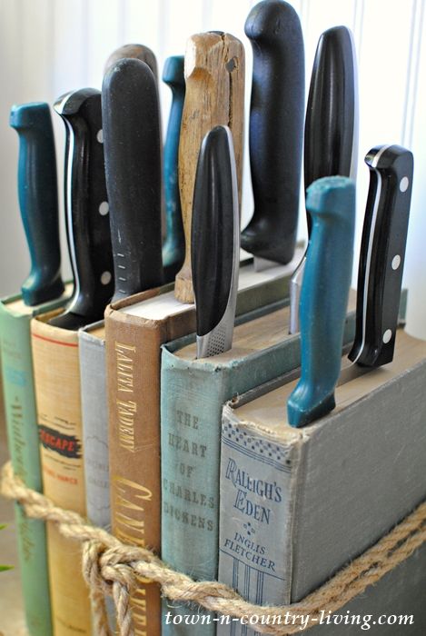 DIY Knife Holder: Flea Market Inspired - Town & Country Living Diy Knife Holder, Diy Knife, Barbie Kitchen, Knife Holder, Upcycled Home Decor, Diy Book, Decor Minimalist, Retro Home, Dream House Decor