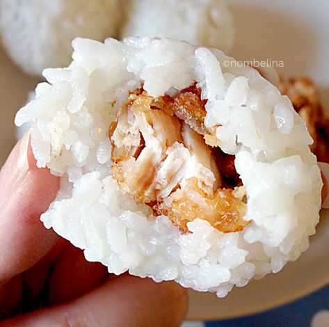 Karaage Onigiri & Aubergine met Miso Rise Ball Japanese Food, Glazed Eggplant, Japanese Rice Balls, Onigiri Recipe, Japanese Fried Chicken, Onigiri Rice, Bento Box Ideas, Food Japanese, Bento Ideas