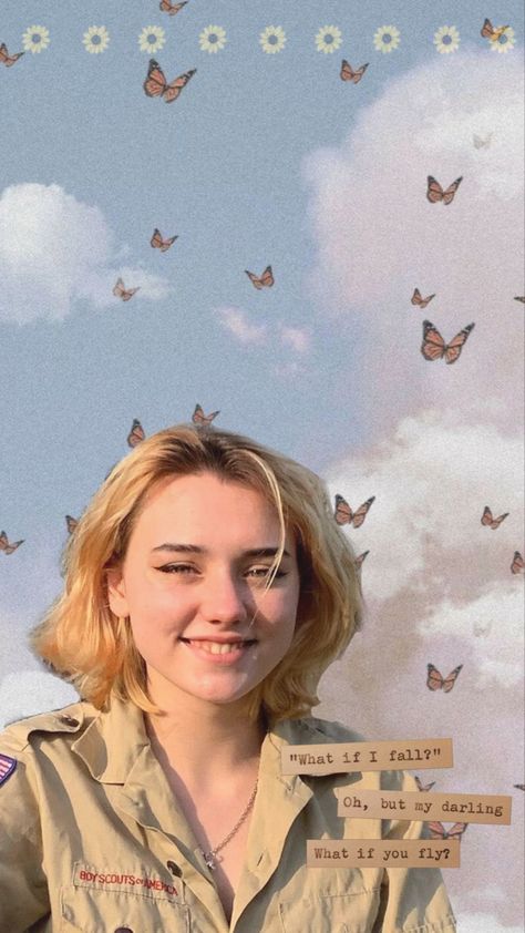 Darcy From Heartstopper, Butterfly Cloud Wallpaper, Heartstopper Phone Wallpaper, Heartstopper Butterflies, Heartstopper Aesthetic Wallpaper, Heartstopper Darcy, Cute Aesthetic Butterfly, Darcy Heartstopper, Wallpaper Heartstopper