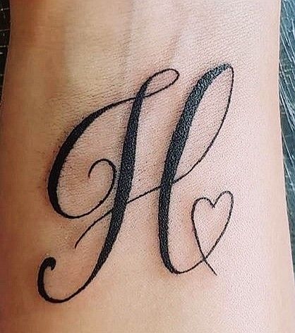 Letter H Design, Small Letter Tattoo, H Letter Images, Tattoo Design For Hand, J Tattoo, H Tattoo, Handmade Bookmarks Diy, Ring Finger Tattoos, Henna Tattoo Designs Hand