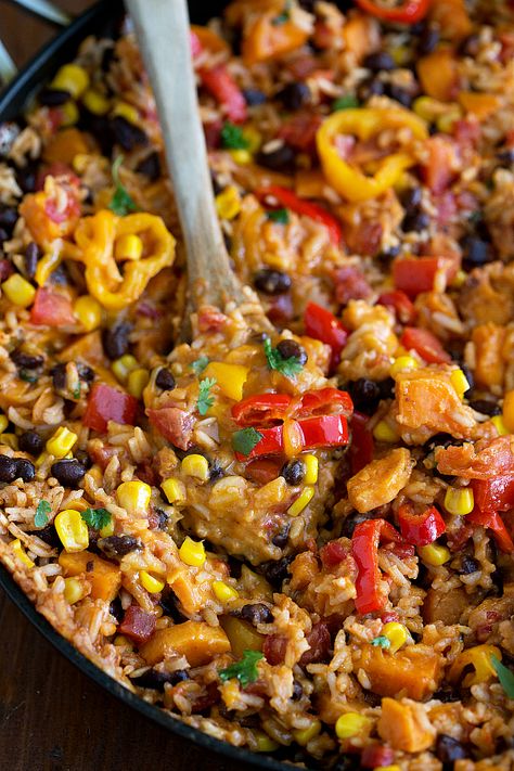 {One Skillet} Sweet Potato Burrito Bowls Sweet Potato Burrito Bowl, Potato Burrito Bowl, Potato Burrito, Sweet Potato Burrito, Sweet Potato Skillet, Rice And Beans, One Skillet, Burrito Bowls, Mexican Rice