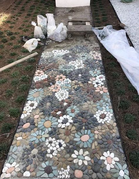 Walkway Landscaping, River Rock Landscaping, Rock Garden Design, Garden Stepping Stones, Rock Garden Landscaping, Have Inspiration, Mosaic Garden, Garden Yard Ideas, Garden Path