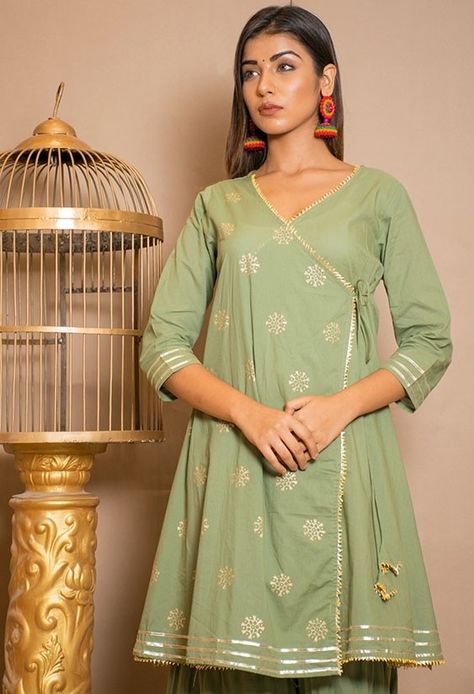 Angarakha Kurta, Kurta With Sharara, Kurti With Palazzo, Angrakha Style, Short Frock, Girls Dresses Sewing, Kameez Designs, Trendy Shirt Designs, Gota Work