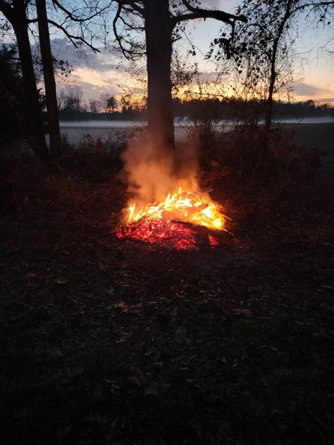 Hunting Season Aesthetic, Hunting Aesthetic, Hunting Wallpaper, Hunting Photography, Deer Hunting Season, Open Season, Hunting Deer, Hunting Season, High Water