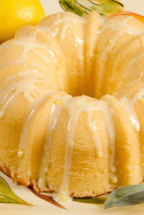 Paula Deen 7up Pound Cake 7up Cake Recipe, 7 Up Cake, Southern Pound Cake, 7up Pound Cake, Candied Lemon Peel, Lemon Pound Cake Recipe, Candied Lemons, 7 Up, Lemon Ricotta