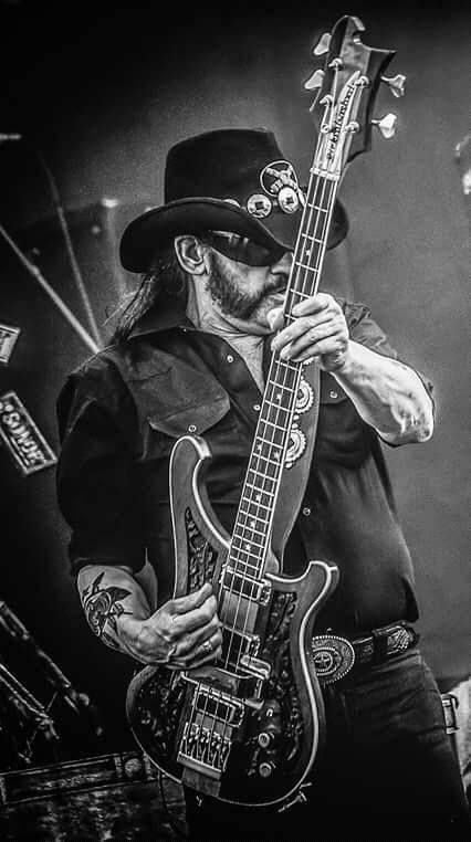 Long live Lemmy Kilmister!   Icon | Musician | Guitar | Motorhead | RIP | Legend Lemmy Motorhead, Lemmy Kilmister, Rock N Roll Art, Rock Band Posters, Heavy Metal Art, Bass Players, Heavy Rock, Musica Rock, Heavy Metal Music