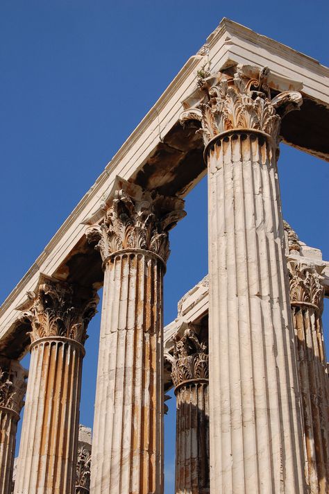 Templo de Zeus Olímpico (Atenas), de orden corintio. Temple Of Olympian Zeus, Greek Buildings, Corinthian Order, Greece Architecture, Ancient Athens, Architectural Columns, Greek Temple, Asian Architecture, Ancient Greek Architecture