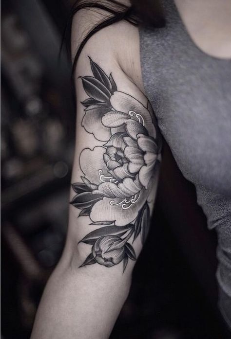 Black and white peony tattoo on the upper arm. #floraltattoo #peony Peony Tattoo Inner Arm, Inner Bicep Floral Tattoo, Inner Arm Tattoo Sleeve, Inside Upper Arm Tattoo, Inner Bicep Flower Tattoo, Inner Arm Sleeve Tattoo For Women, Under Arm Tattoo Inner, Upper Bicep Tattoo Women, Inner Arm Flower Tattoo