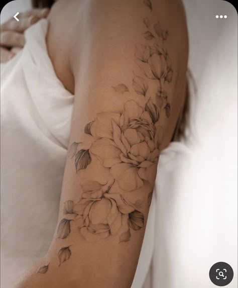 Fine Line Tattoos For Women Leg, Fine Line Quarter Sleeve Tattoo, Feminine Tummy Tattoo, Birth Floral Tattoo, Fine Line Tattoo Flowers Arm, Stipple Floral Tattoo, Dainty Floral Sleeve Tattoo, Woman Sleeve Tattoo Ideas Unique, Light Floral Tattoo