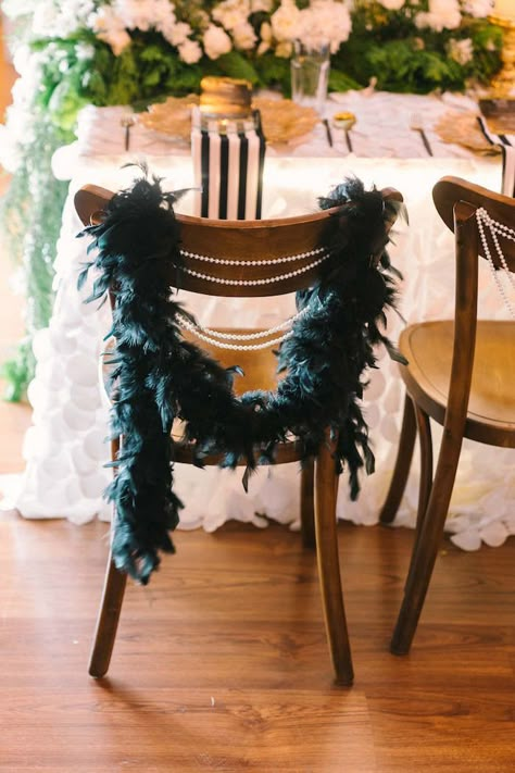 Jazz Birthday Party Ideas, Peaky Blinders Party Decorations, Mafia Birthday Party Ideas, Cabaret Party, Roaring 20s Party Decorations, 20s Birthday Party, Roaring 20s Birthday Party, 20s Party Decorations, 1920 Party