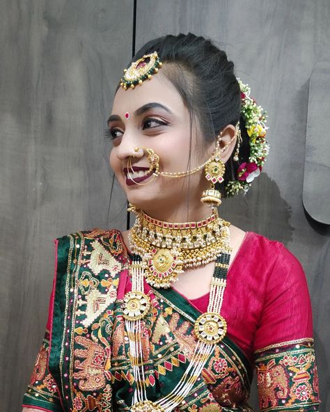 Gujarati Bride Makeup, Gujarati Bride, Gujarati Wedding, Beauty Parlor, Bride Makeup, Lehenga, Saree, Instagram Posts, Makeup