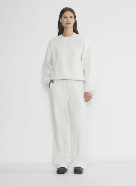 Aritzia Sweat Set, Wide Sweatpants Outfit, Wide Sweatpants, Boyfriend Sweatpants, Dinner In Paris, Boyfriend Pants, Sweatpants Outfit, Coat Trends, Tailored Coat