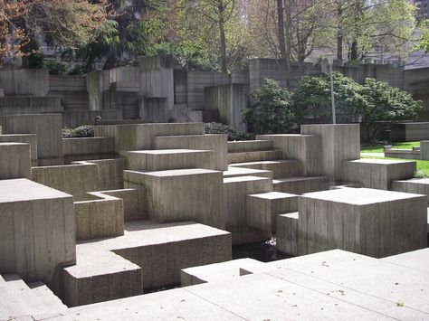 Freeway park - Seattle Arches Park, Water Architecture, Garden Stairs, Garden Steps, Landscape Design Plans, Water Element, Parking Design, Parkour, Architecture Model