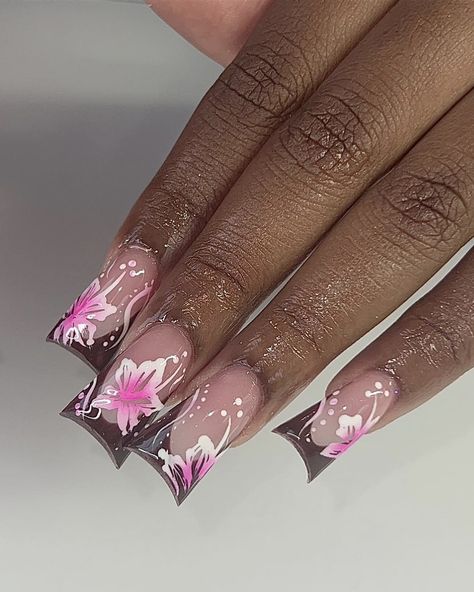 nailsw.a Simple Brown Nails Design, Brown And Pink Duck Nails, Nails Acrylic Colorful, Duck Nail Ideas, Acrylic Duck Nails, Short Duck Nails Acrylic, Boujie Nails, Short Duck Nails, Duck Nails Acrylic