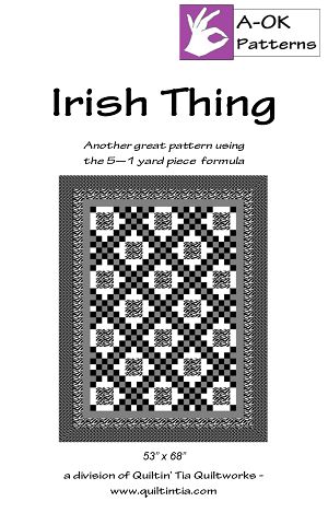 Irish Chain Quilt Pattern, Celtic Quilt, Strip Piecing, Irish Chain Quilt, Quilting Designs Patterns, Whiskey Lover Gifts, Chain Pattern, Traditional Quilts, Patch Quilt