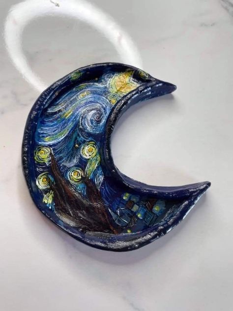 Moon Clay, Van Gogh Inspired, Arte Van Gogh, The Starry Night, Pottery Crafts, Cute Clay, Clay Art Projects, Art Clay, Diy Clay Crafts