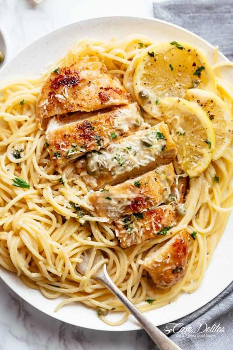 Creamy Lemon Parmesan Chicken, Lemon Parmesan Chicken, Piccata Recipe, Chicken Piccata Recipe, Creamy Chicken Recipes, Creamy Recipes, Chicken Piccata, Parmesan Chicken, Alfredo Sauce