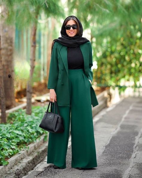 Coat And Pants Women Formal, Abaya Pants, Convocation Dress, Stylish Plus Size Clothing, Blazer Outfits Casual, Blazer Pattern, Blazer Outfits For Women, Outwear Fashion, Winter Fashion Outfits Casual