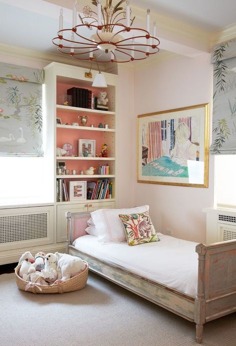 Pink walls are back, but picking just the perfect shade can be tricky: You don’t want to end up with Pepto if you were hoping for something pale. Our favorite interior designers share the shades they turn to again and again. Pink Paint Colors, Casa Vintage, Pink Paint, Big Girl Rooms, Pink Room, Pink Walls, Childrens Bedrooms, Farrow Ball, My New Room