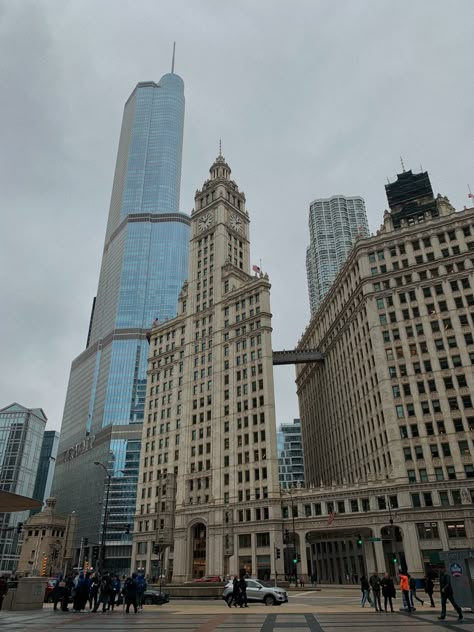 Chicago Collage, Tribune Tower, End Of Beginning, Pretty Architecture, Pictures Of Cities, Chicago Aesthetic, My Kind Of People, Chicago Winter, Story Building