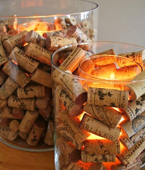 Wine Bottle Wedding Centerpieces, Wine Theme Kitchen, Wedding Decorations Diy Centerpiece, Wedding Table Centerpieces Diy, Wedding Centerpieces Diy Rustic, Cheap Wedding Centerpieces, Wine Cork Projects, Table Centerpieces Diy, Wedding Wine Bottles