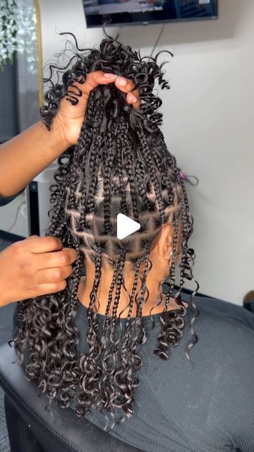 Lovelyn Etumuse on Instagram: "The bob Braids, you didn’t know you needed 🥰❤️‍🔥. . . . .  #houstonbraiders #houstonbraids #naturalhair #houstonbraider #hairgoals #hairstylist #houstonbraidsstylist #protectivestyles #houstonhair #braids #houstonboxbraids #houstonboxbraids #fashion #blackgirlmagic #houston #hairdresser #love #fulanibraids #feedinsbraids #boxbraids #knotlessbraids #explorepage #hairoftheday #beauty #reels   Would you Rick these or pass??" Afro Twist Braid Hairstyles, Plaits Hairstyles Black, Short Box Braids Bob, Mohawk Braid Styles, Bob Box Braids Styles, Short Bob Braids, Curly Braided Hairstyles, Afro Twist Braid, Box Braids Bob