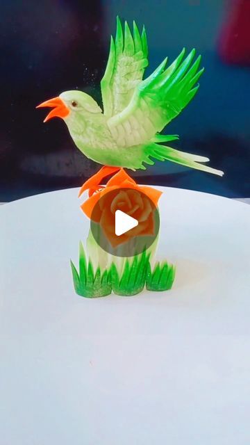 xiaoxiaoTG on Instagram: "lt takes time to complete such a work" Baked Breakfast, Dubai Garden, Fruit Sculptures, Fruit Creations, Baked Breakfast Recipes, Food Sculpture, Cooking Easy, Food Carving, Chicken Wing