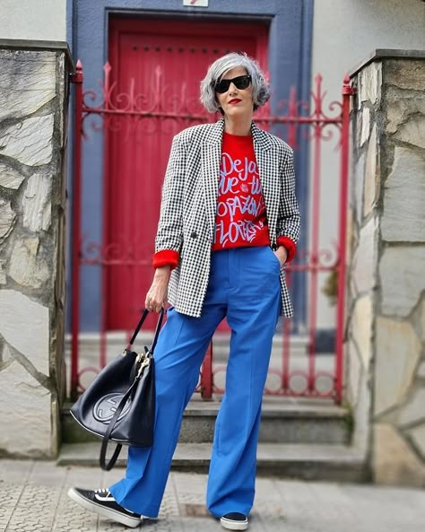 Carmen Gimeno, Midlife Fashion, Manish Fashion, Classic Outfits For Women, Outfit Inspiration Women, Older Women Fashion, Layered Fashion, 40s Fashion, Classic Outfits