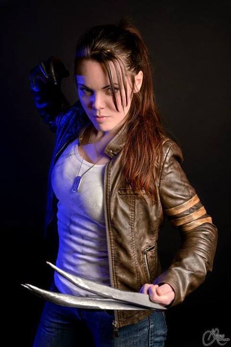 Wolverine by LaraDrake-Cosplay.deviantart.com Girl Wolverine Costume, Marvel Costume Ideas, X23 Marvel, Girl Wolverine, Diy Fantasia, Wolverine Costume, Wolverine Cosplay, Cosplay Art, Woman Costume