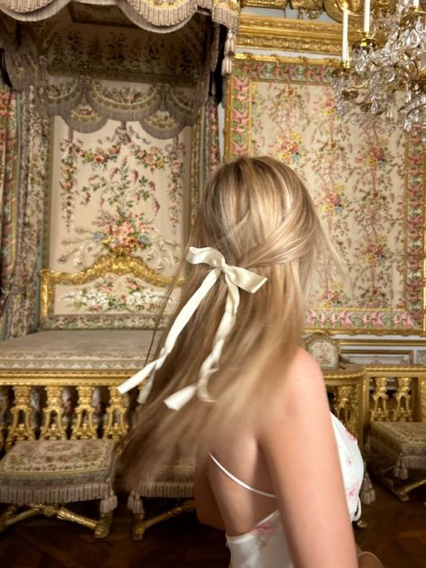 Marie Aesthetic Core, Blondes Aesthetics, Princess Vibe Aesthetic, Maria Antoinette Aesthetic, Blonde Princess Aesthetic, Marie Antoinette Aesthetic Modern, Bow In Hair Aesthetic, Marie Core Aesthetic, Princess Life Aesthetic