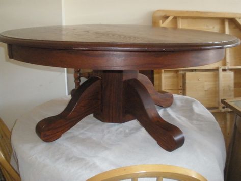 Ugly Furniture, Painted Dining Room Table, Oak Table And Chairs, Dark Wood Coffee Table, Old Wood Table, Dining Table Makeover, Kitchen Table Makeover, Pedestal Coffee Table, Basement Reno