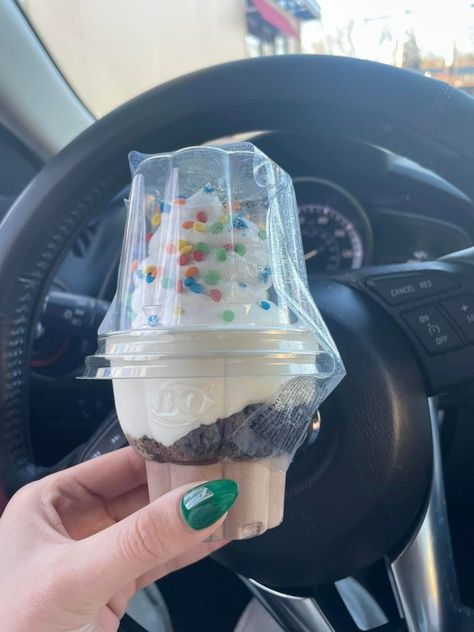 Dairy Queen Has A Secret Individual Ice Cream Cake. Here’s How You Can Order One. Queen Cupcakes, Dq Ice Cream Cake, Dq Ice Cream, Bacon Burger Recipes, Fried Cheese Bites, Dairy Queen Cake, Dairy Queen Ice Cream Cake, Chicken Strip Recipes, Ice Cream Cakes