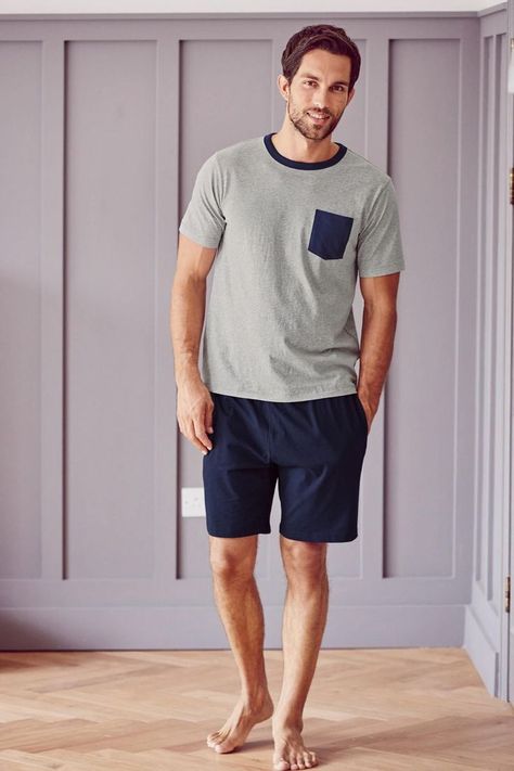 His sleepwear absolutely matches but is not so formal as to require buttons. Pijamas Men, Tobias Sorensen, Mens Pyjamas, Mens Lounge, Portrait Study, Mens Nightwear, Loungewear Fashion, Big Men Fashion, Its Fall