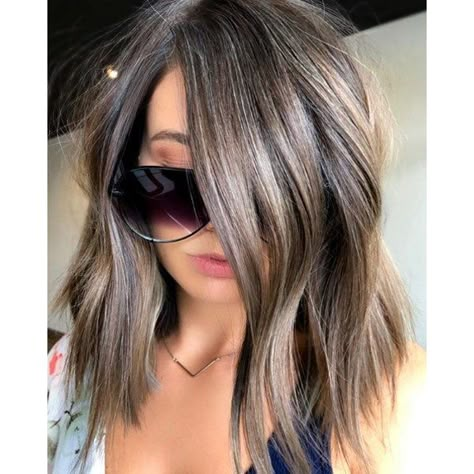 We are the largest community in the world for salon professionals with over 600,000 members worldwide!! Check out our website with 25,000 pages of salon related articles, collections, step-by-steps, business support! Bayalage Hair, Brunette Balayage, Blending Gray Hair, Hair 2018, Balayage Brunette, Ombre Hair Color, Hair Color Balayage, Cool Hair Color, Hair Color Ideas