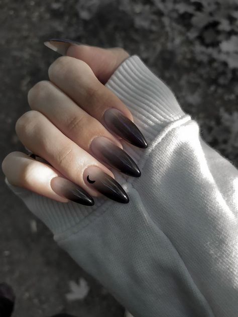 Nail Nail Designs, Witchy Nails, Asian Nails, Gothic Nails, Goth Nails, Grunge Nails, Pretty Gel Nails, Soft Nails, Designs Nail