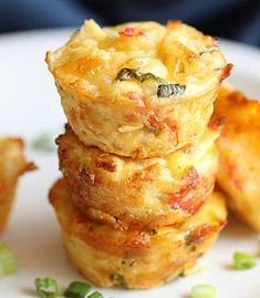 Muffin Cup Frittata, Mini Quiche Brunch Display, Crustless Quiche In Muffin Tins, Crustless Quiche Cups Muffin Recipes, Muffin Quiche Recipes Crustless, Muffin Tin Quiche Recipes, Mini Quiche Filling Ideas, Mini Muffin Quiche Recipes, Mini Quiche Recipes Crustless