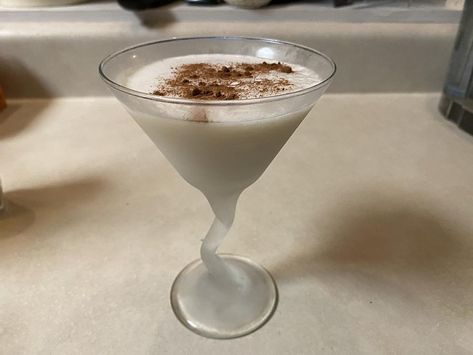 How to make a cannoli martini Cannoli Martini Recipe, Cannoli Martini, Cannoli Recipe, Lets Get Drunk, Martini Recipes, Cannoli, Liquor Store, Getting Drunk, Adult Drinks