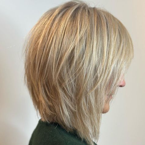 Long Layered Bob with Shaggy Texture Hair Movement, Haircuts For Older Women, Hairstyles For Older Women, Short Shag Haircuts, Fine Straight Hair, Shag Haircuts, Bob Haircut For Fine Hair, Layered Bob Hairstyles, Shag Hairstyles