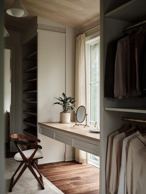 Closet Between Windows, Walk In Robe With Window, Vanity In Walk In Closet, Small Walk In Closet With Vanity, Makeup Vanity In Front Of Window, Walk In Closet Office Ideas, Walk In Closet With Window, Makeup Vanity Built In, Vanity In Front Of Window